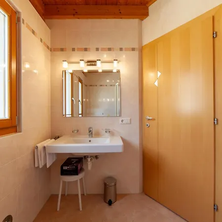 Heiligenhof Apartment Laces Exterior photo